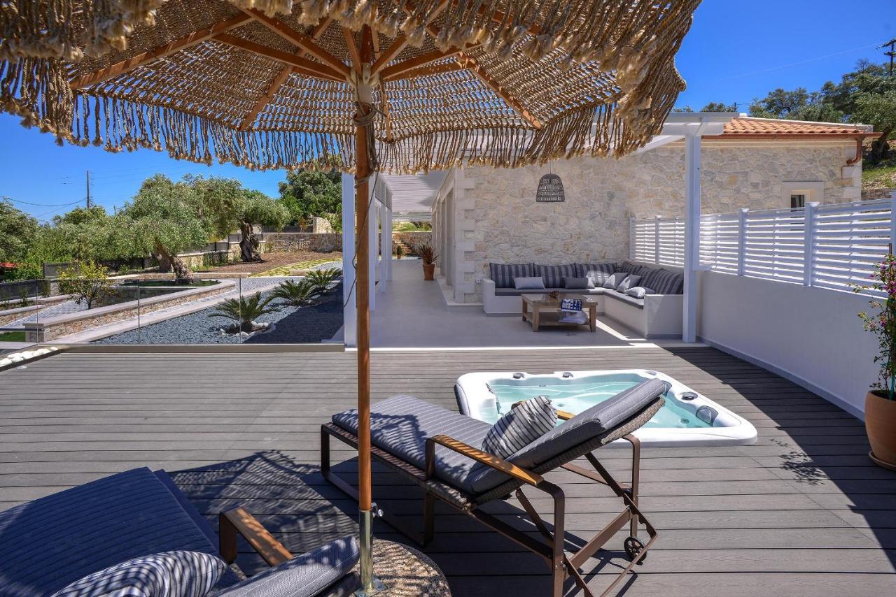 Paxos Luxury Living Junior Suites 盖奥斯 外观 照片