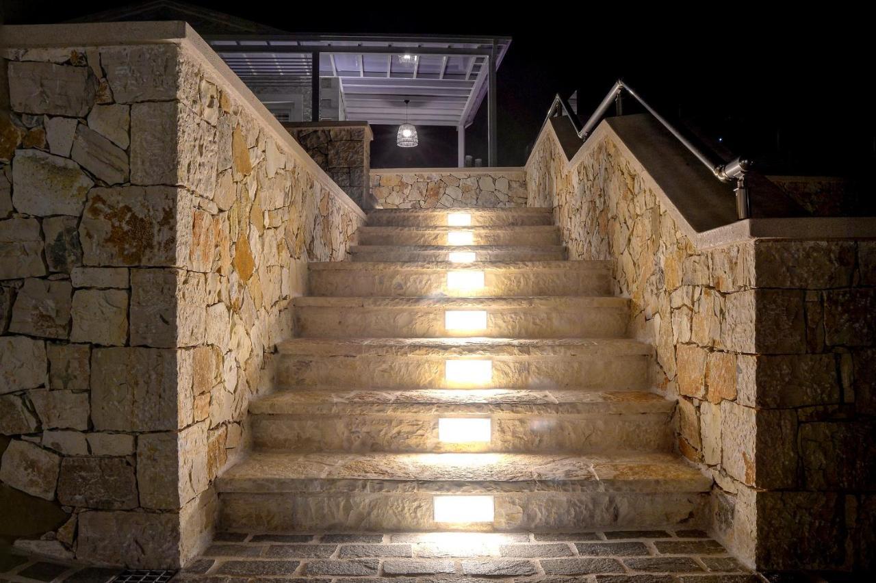 Paxos Luxury Living Junior Suites 盖奥斯 外观 照片