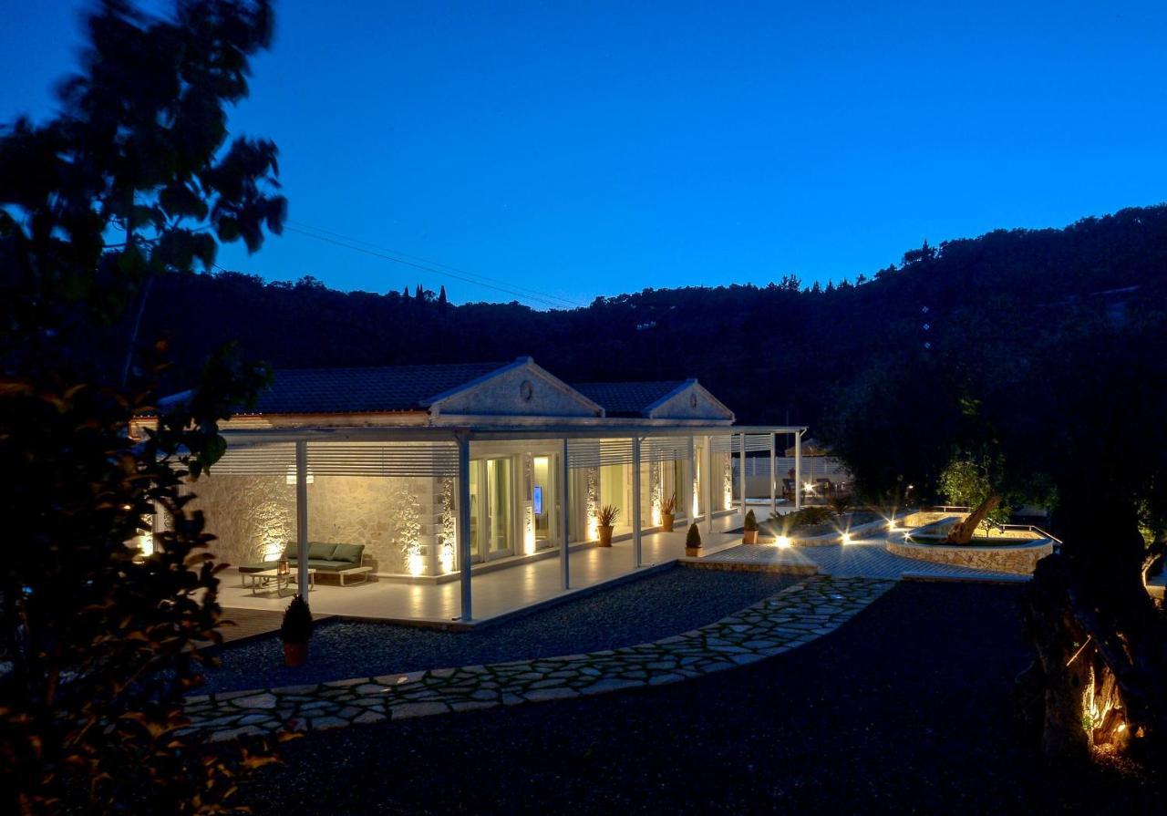 Paxos Luxury Living Junior Suites 盖奥斯 外观 照片