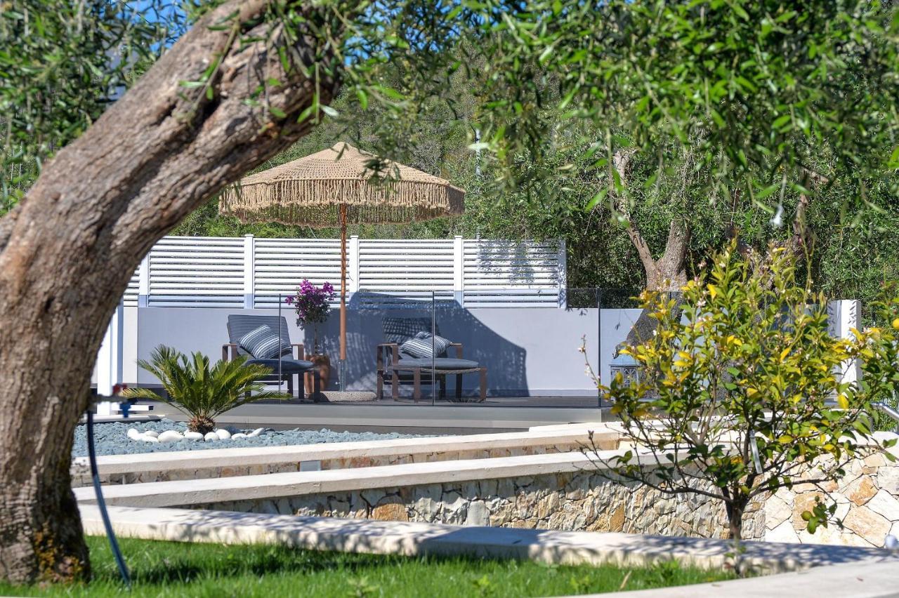 Paxos Luxury Living Junior Suites 盖奥斯 外观 照片